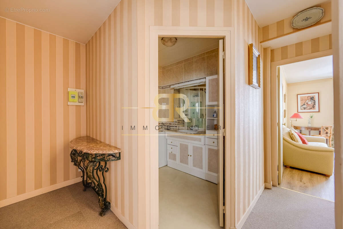 Appartement à PARIS-2E