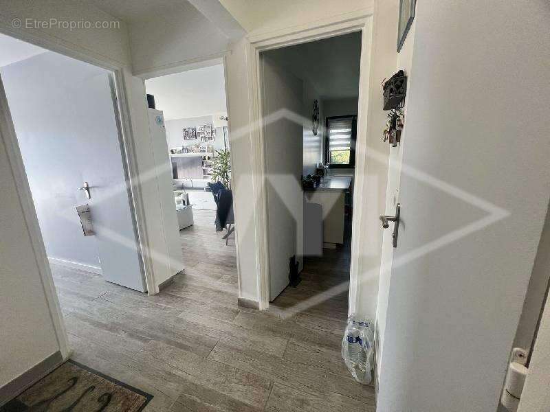 Appartement à COMBS-LA-VILLE