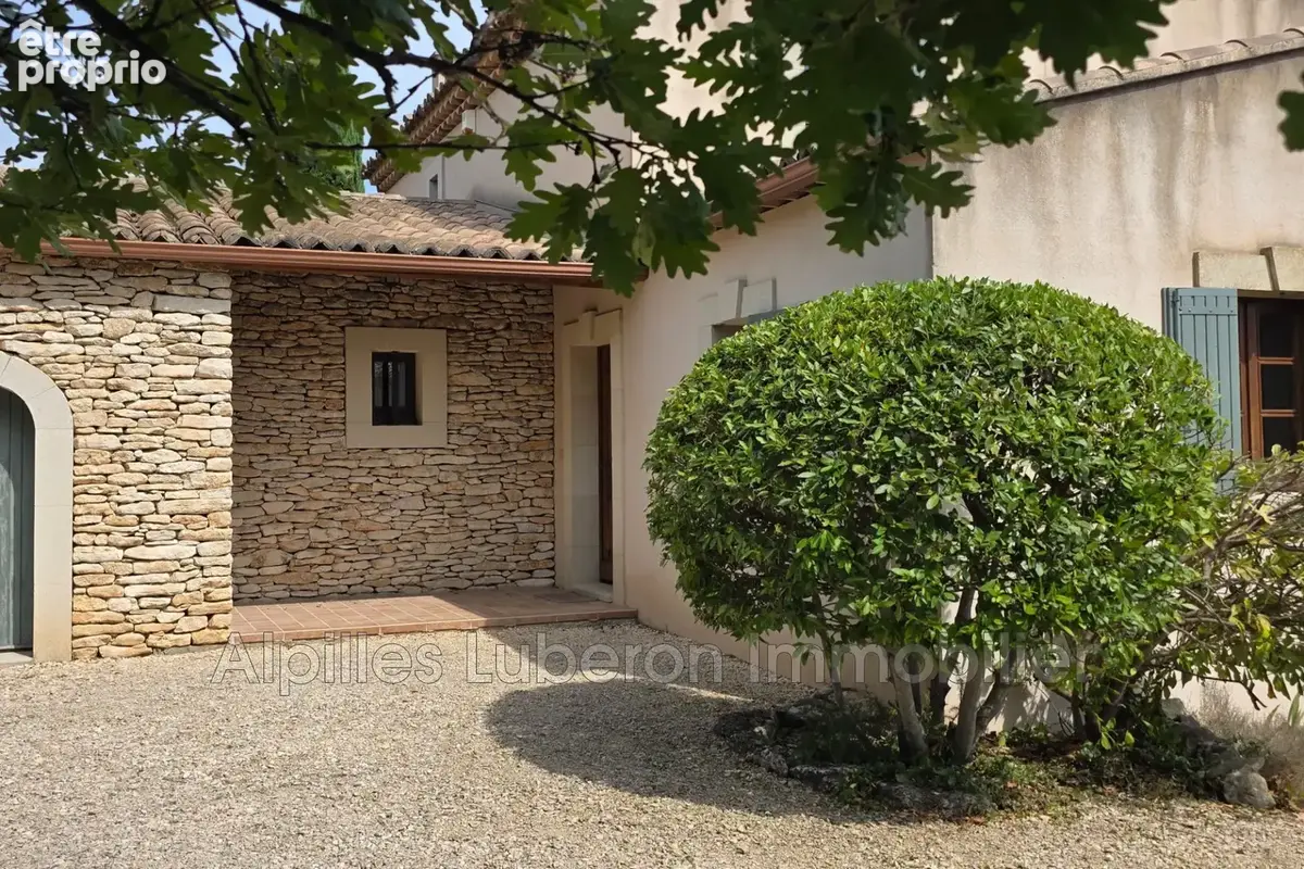 Maison 162 m² à Cabrieres-D'avignon  - photo 4