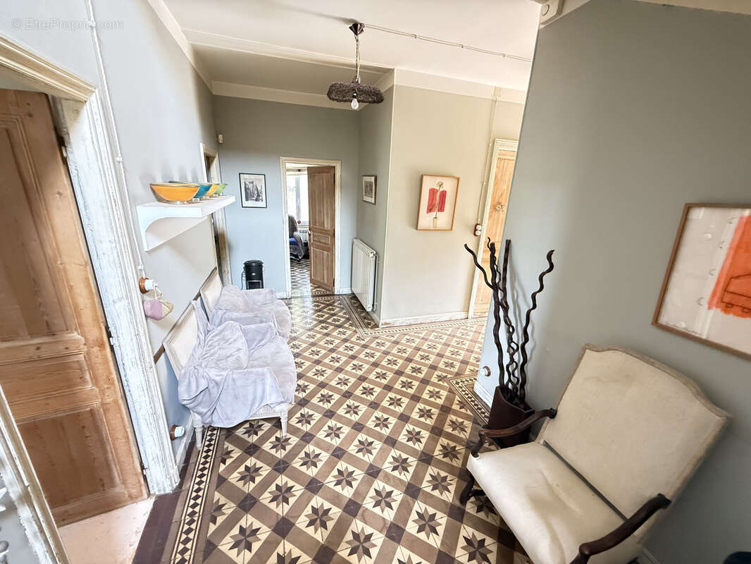 Maison à VILLENEUVE-LES-CORBIERES