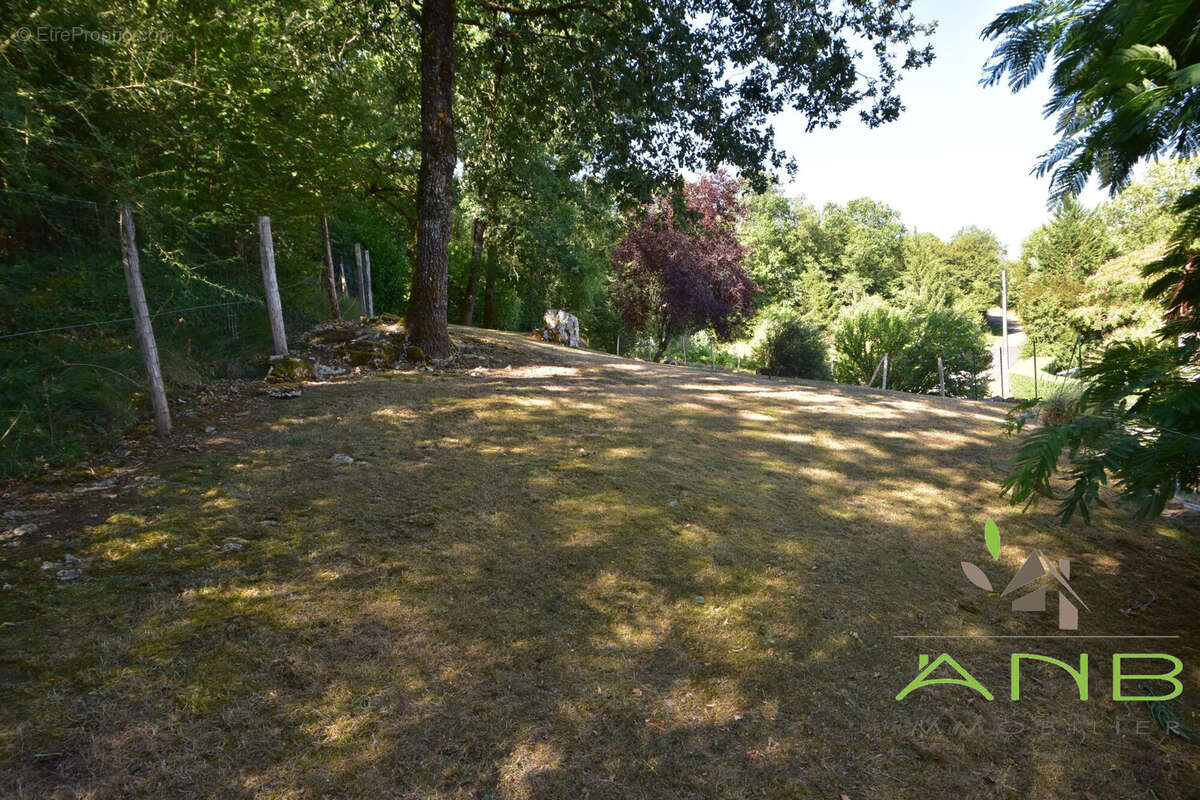 Maison 69 m² à Souffrignac  - photo 4