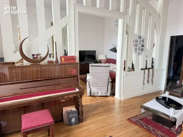 ORLEANS-RECOUVRANCE- Appartement ancien de 121m2 en duplex avec garage- - photo 5