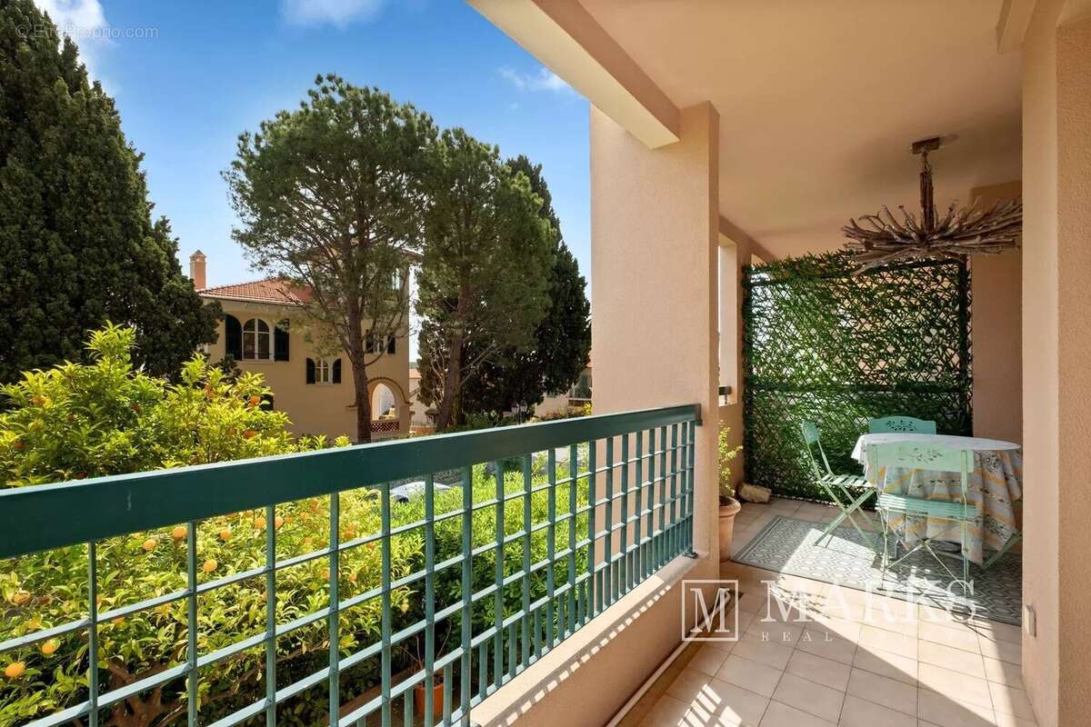 Appartement moderne de 2 pièces avec terrasse et piscine en copropriété - photo 3