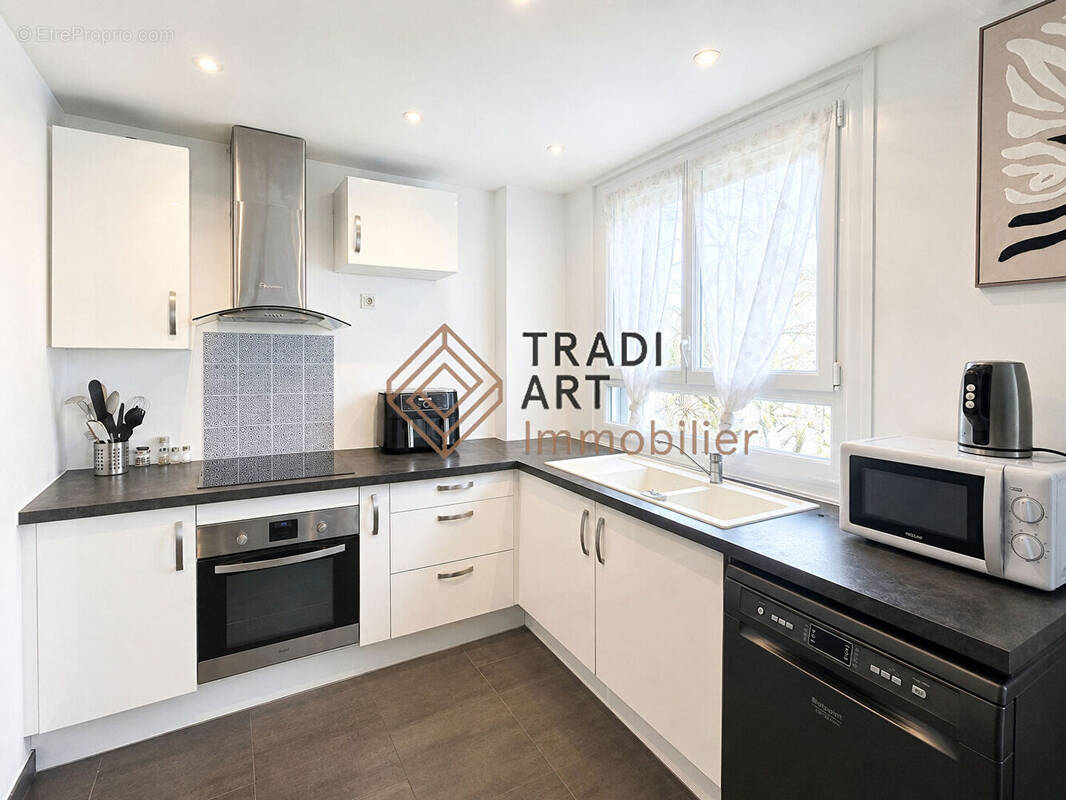 Appartement à SAINT-MICHEL-SUR-ORGE