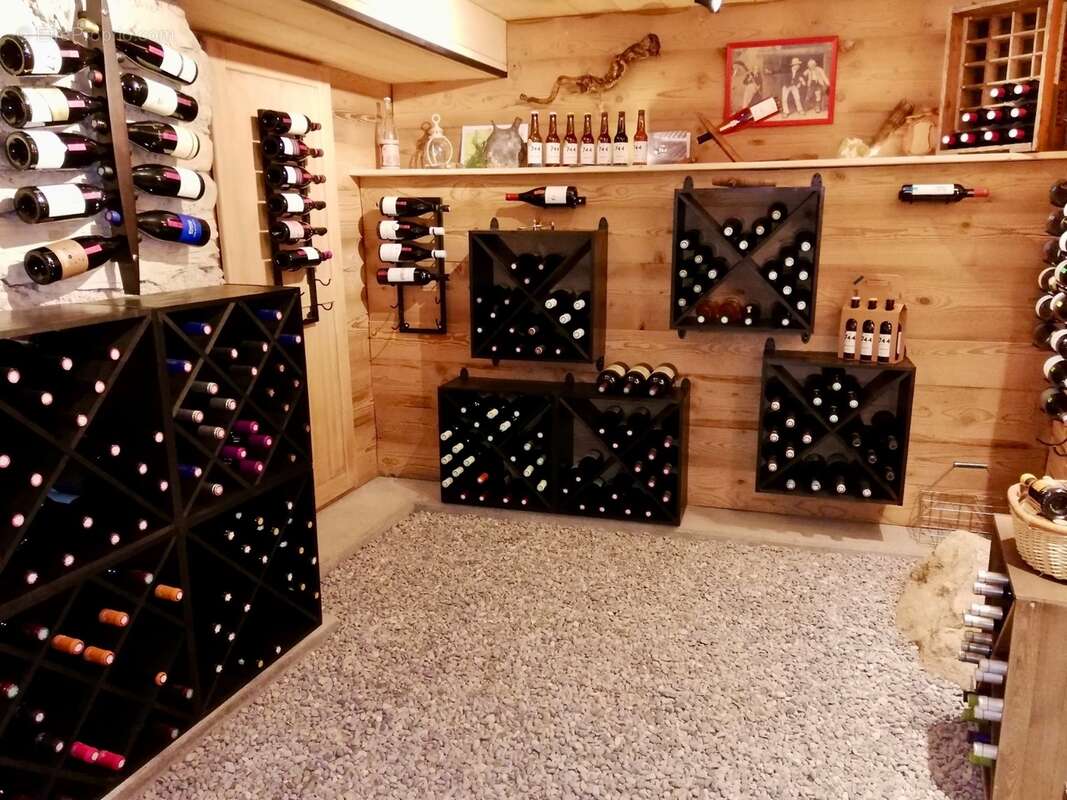 Dpt haute savoie (74), à vendre thollon-les-memises maison-gîte coeur de station - photo 34