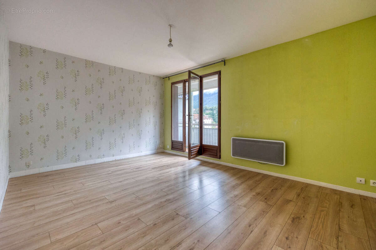 Appartement à VIZILLE