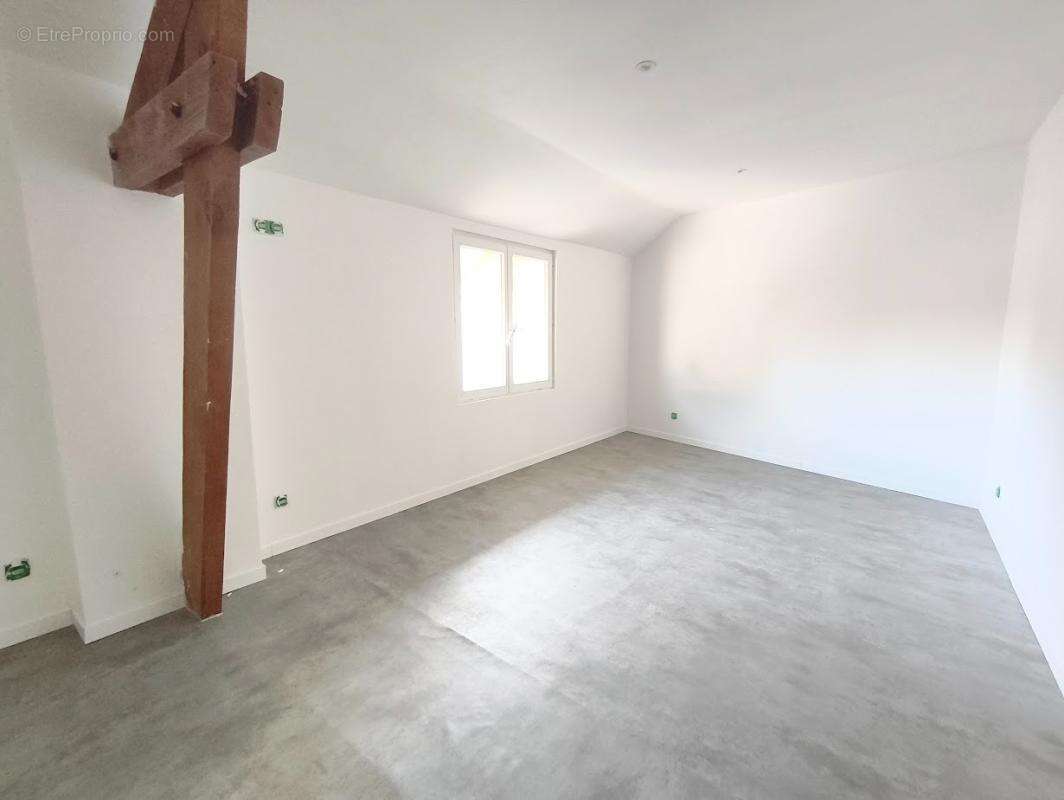 Maison à MONTMIRAIL