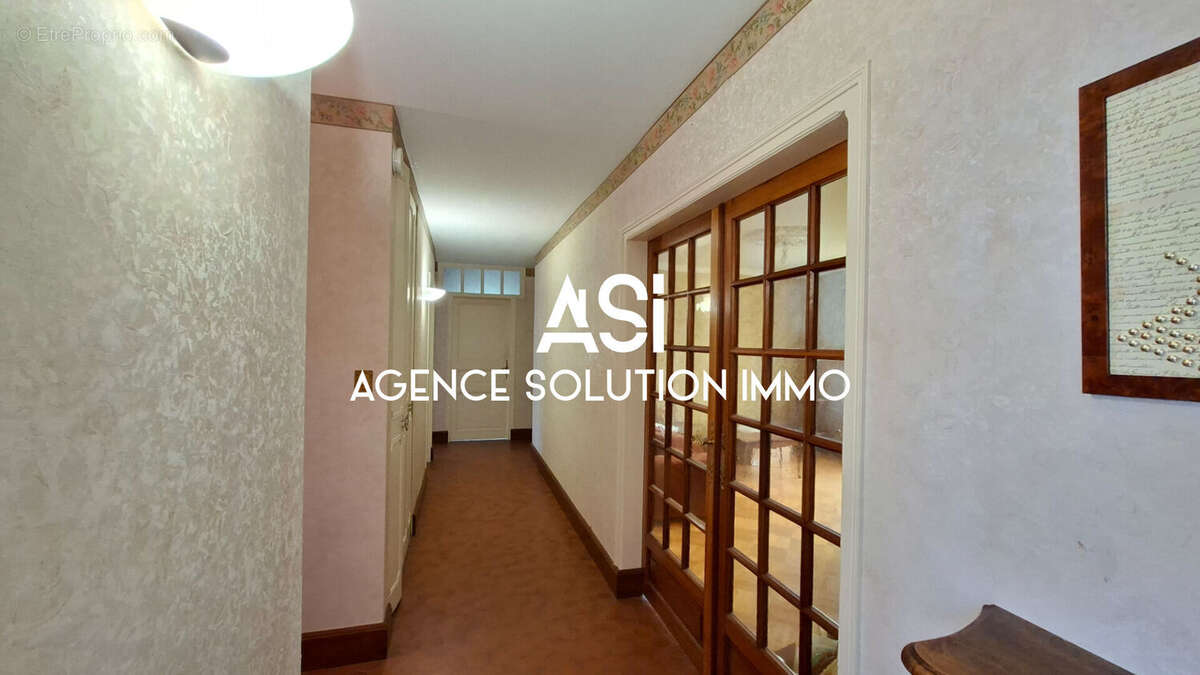 Maison à SAINT-GERMAIN-LE-FOUILLOUX