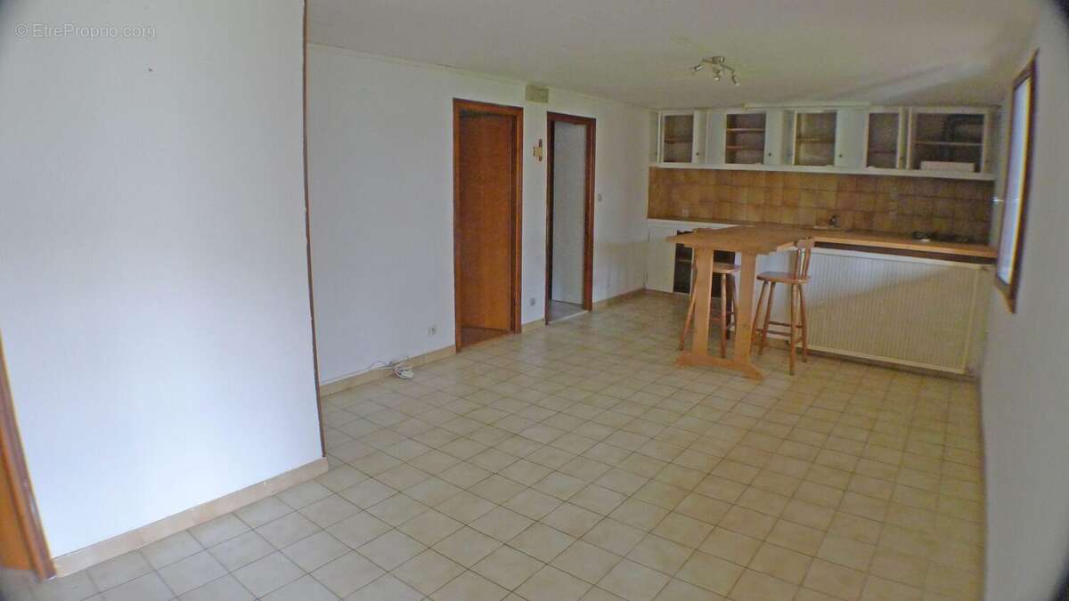Maison 275 m² à Verchaix  - photo 3