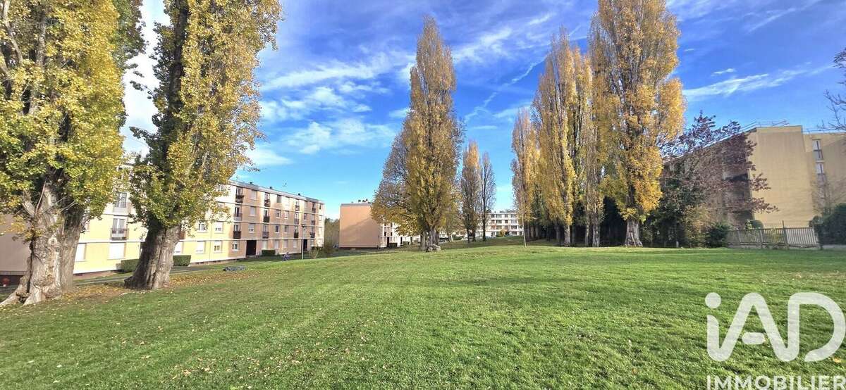 Photo 9 - Appartement à SAINTE-GENEVIEVE-DES-BOIS
