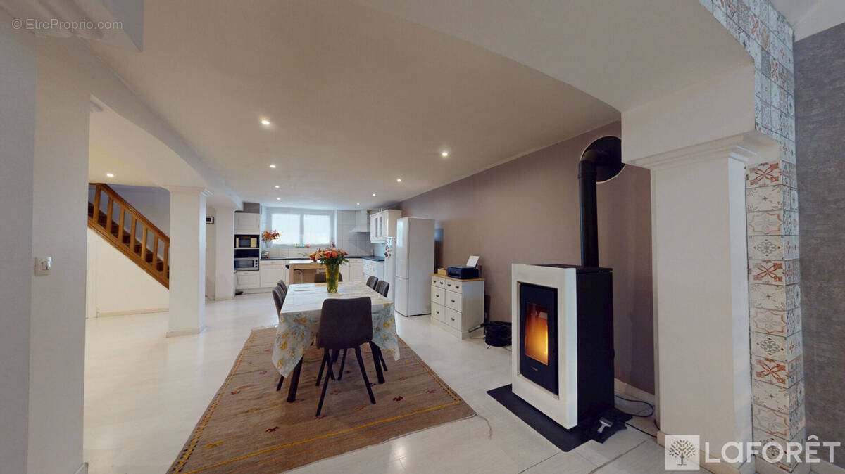 Maison à ROMILLY-SUR-SEINE