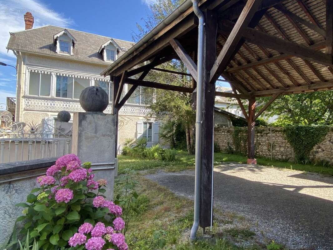 Maison à POUZAC