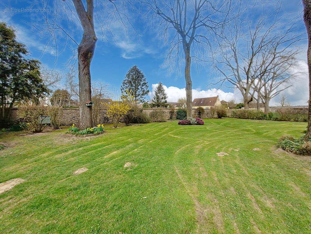 Maison à GRISY-LES-PLATRES