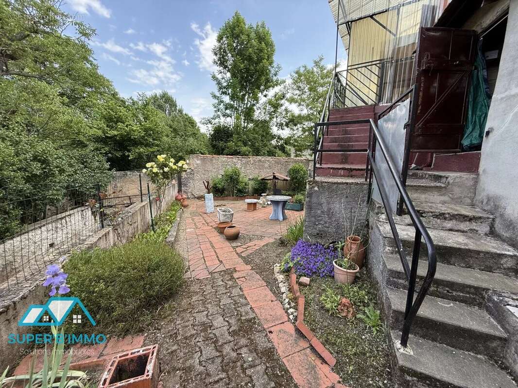 Maison à BOURNONCLE-SAINT-PIERRE