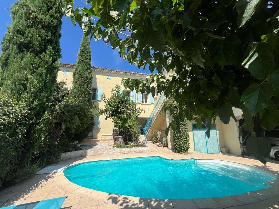 Maison à UZES