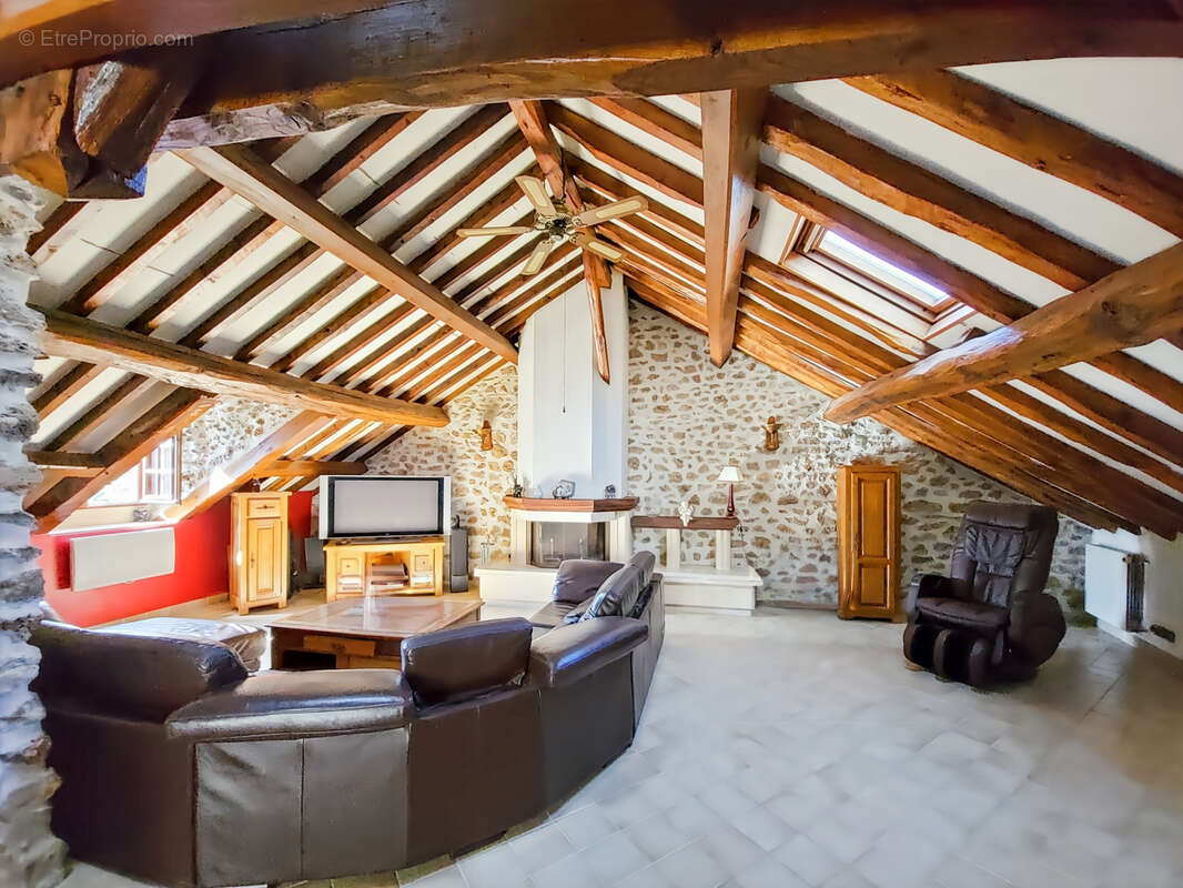 Maison à BOURAY-SUR-JUINE