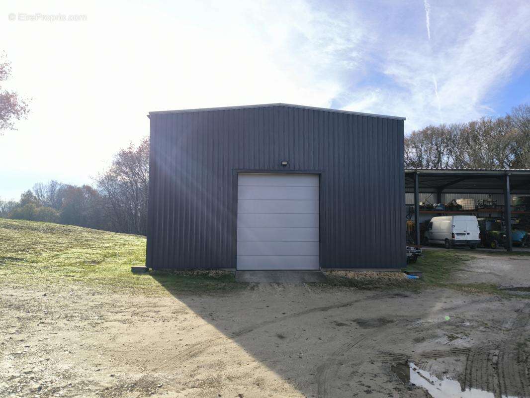 Commerce à SAINT-MARTIN-DU-BOIS