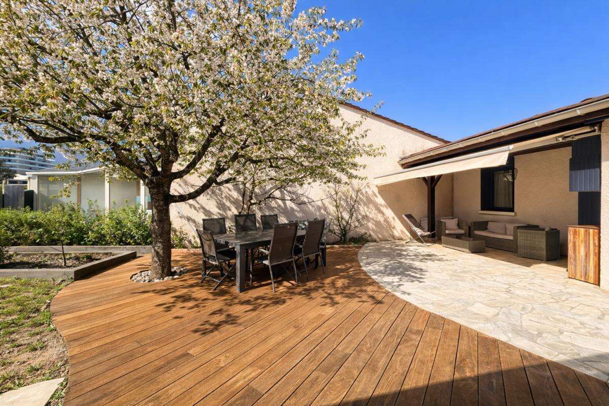 Maison à SAINT-GENIS-POUILLY