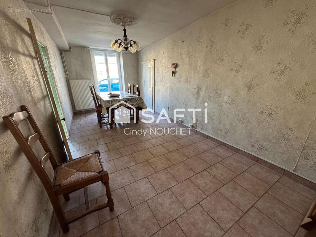 Photo 5 - Maison à MEZERAY