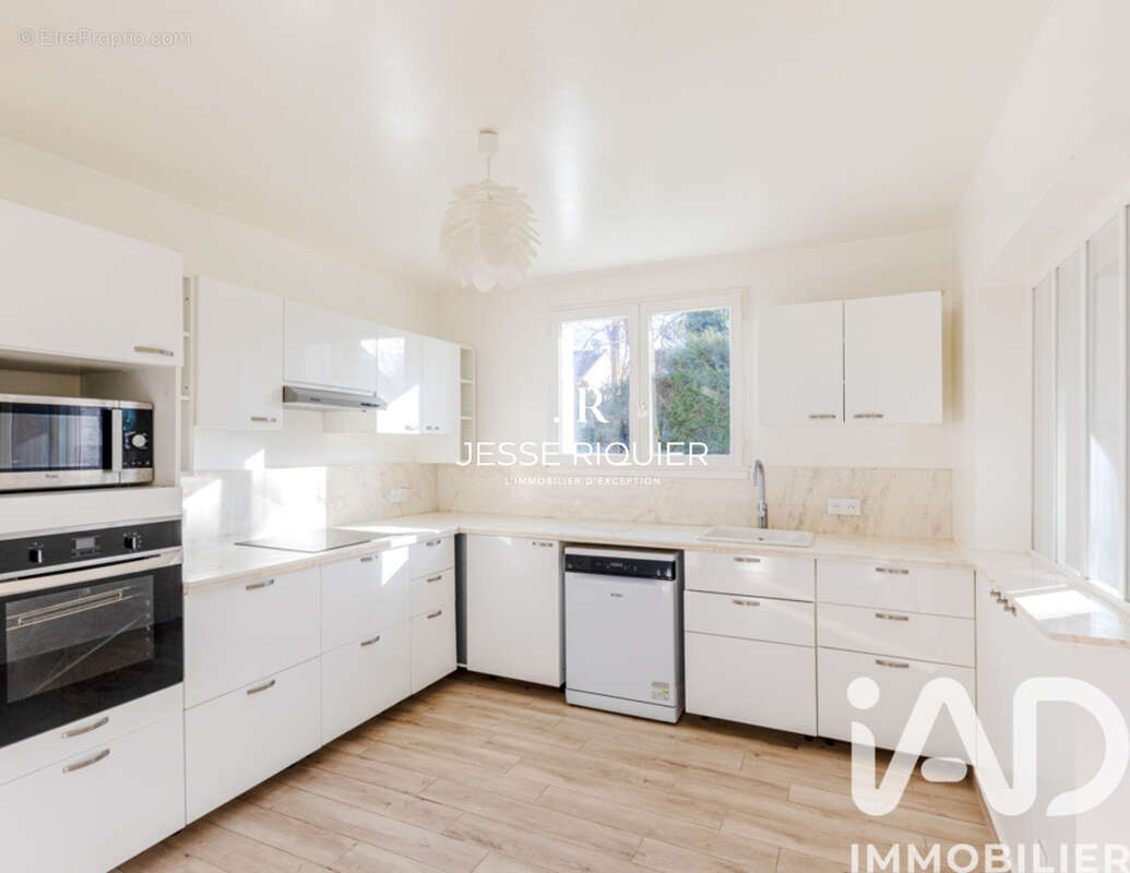 Photo 9 - Maison à VERNEUIL-SUR-SEINE