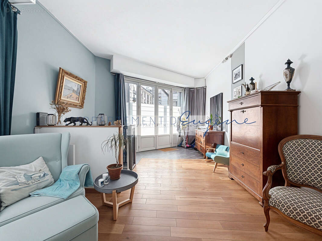 Appartement à PARIS-20E