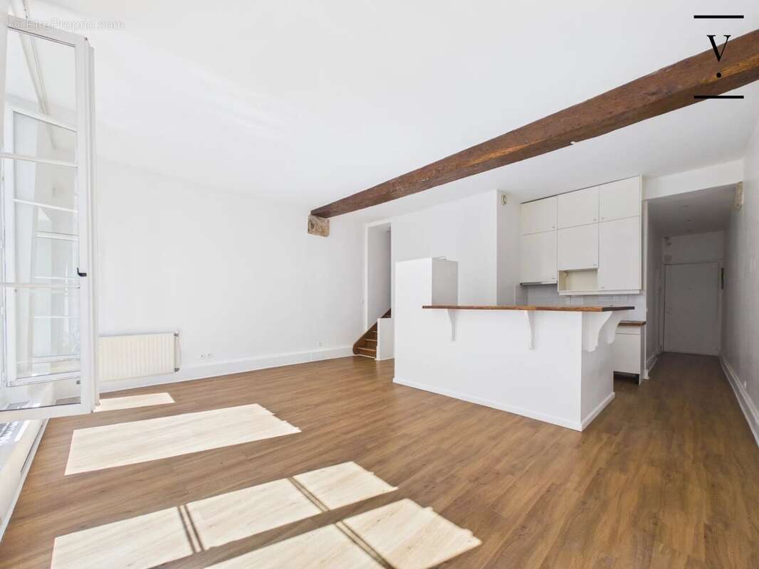 Appartement à PARIS-3E