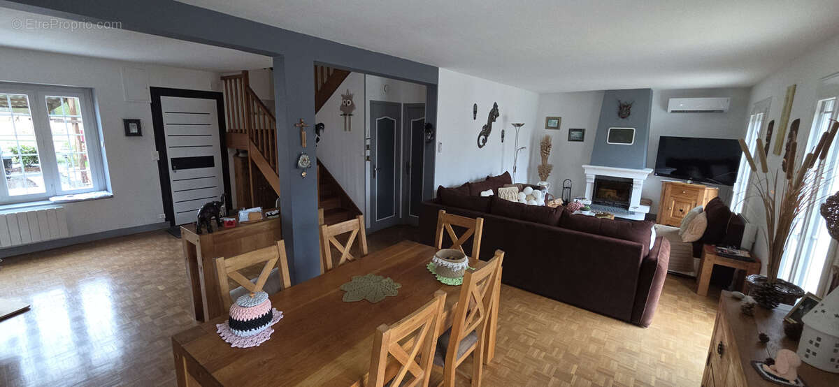 Maison à ARNAC-POMPADOUR