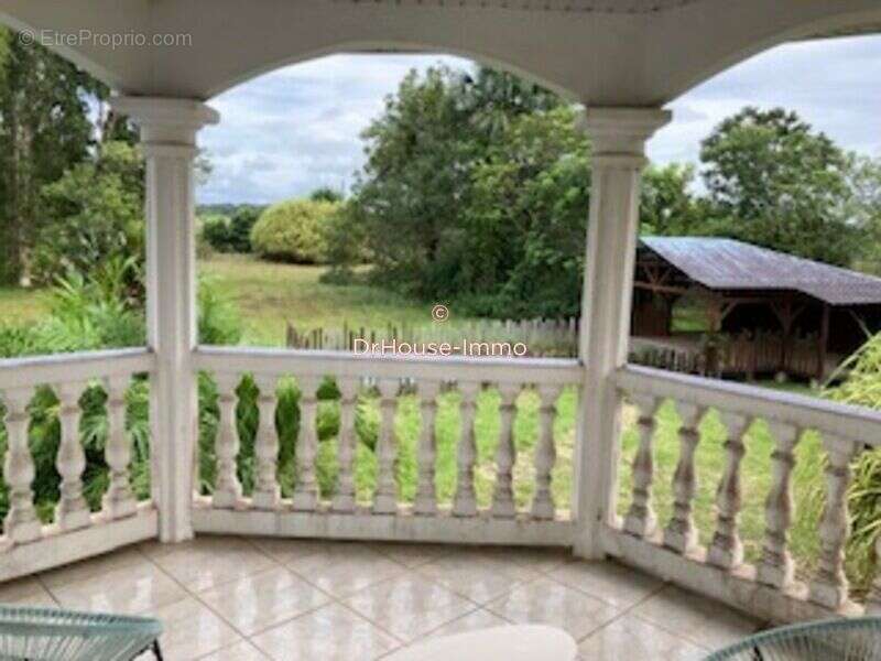 Maison 170 m² à Montsinery-Tonnegrande  - photo 2