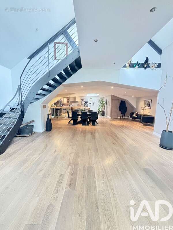 Photo 9 - Commerce à ARMENTIERES