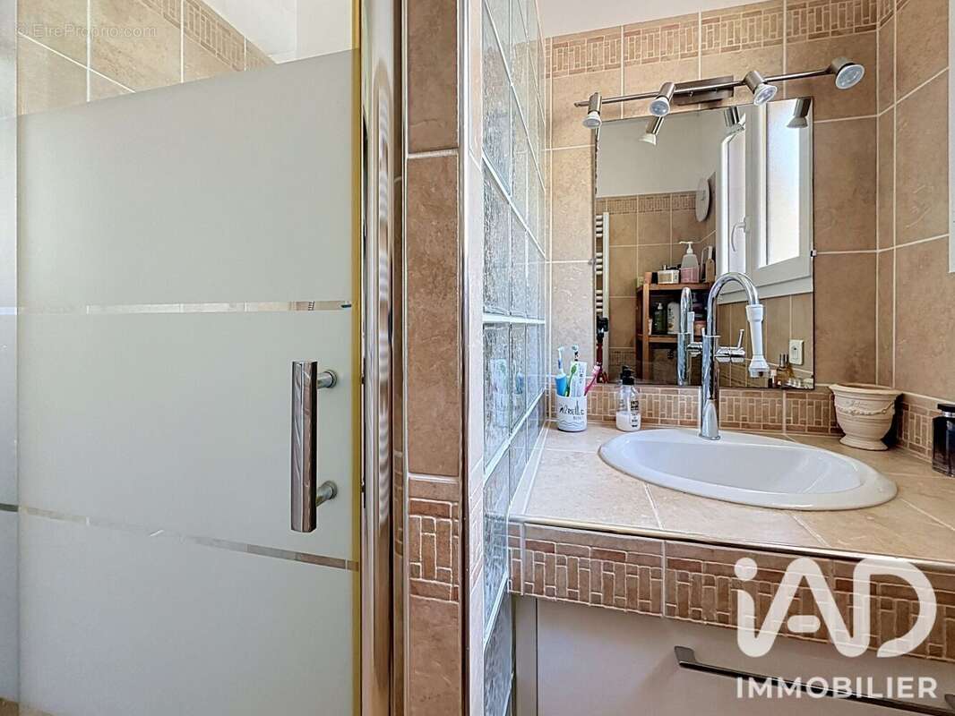 Appartement 56 m² à Cassis  - photo 8