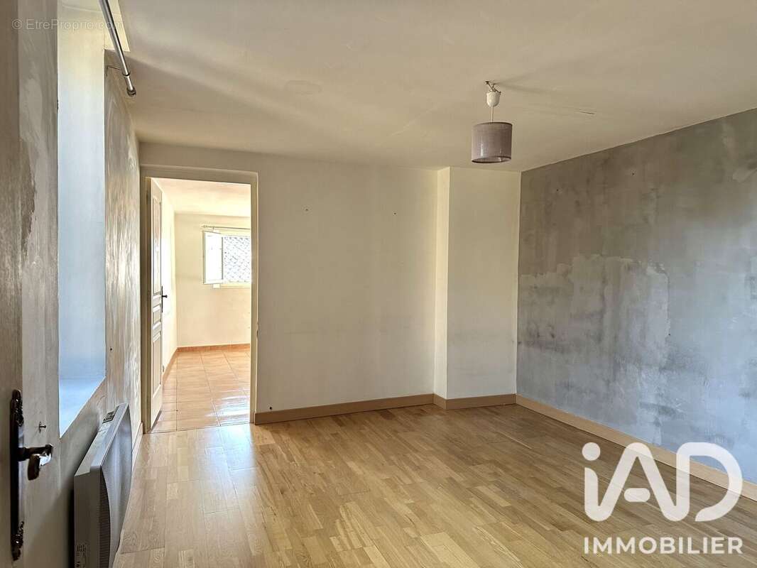 Maison 110 m² à Valreas  - photo 6