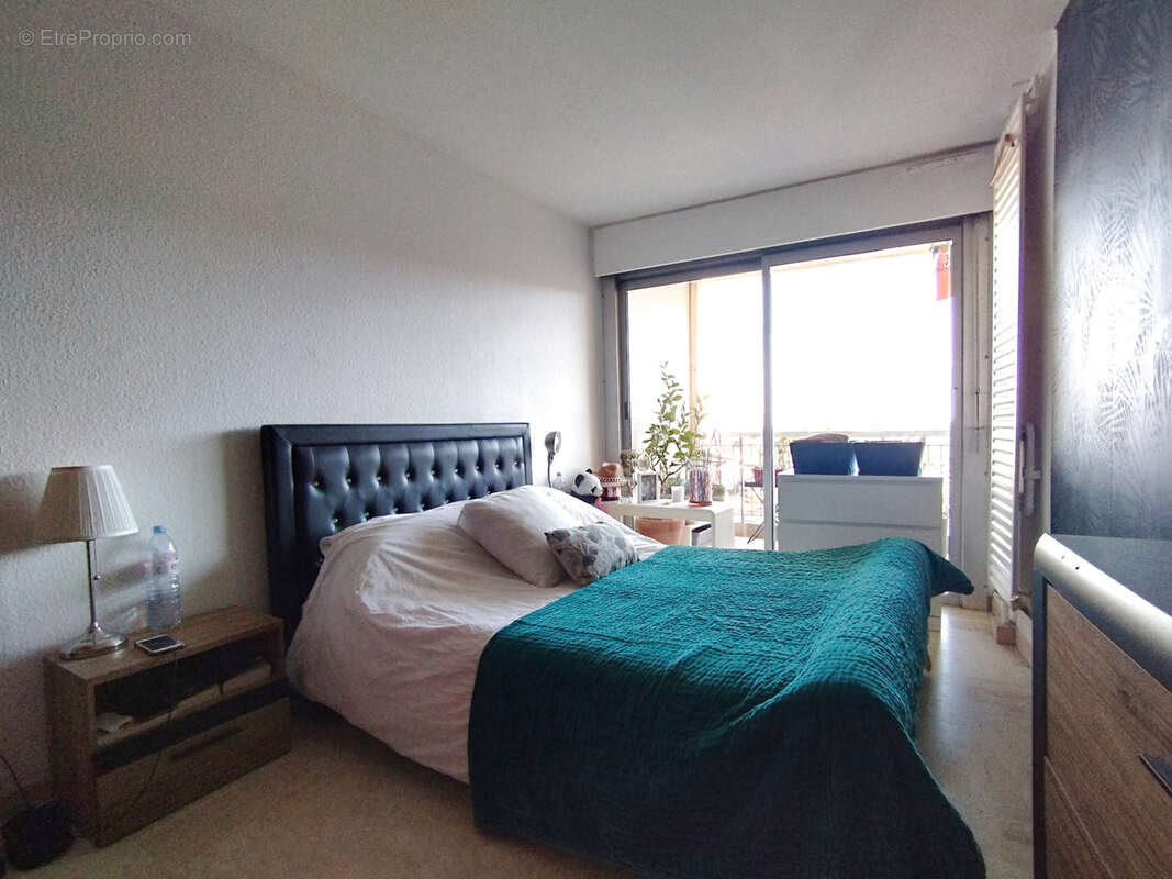 Appartement à MANDELIEU-LA-NAPOULE