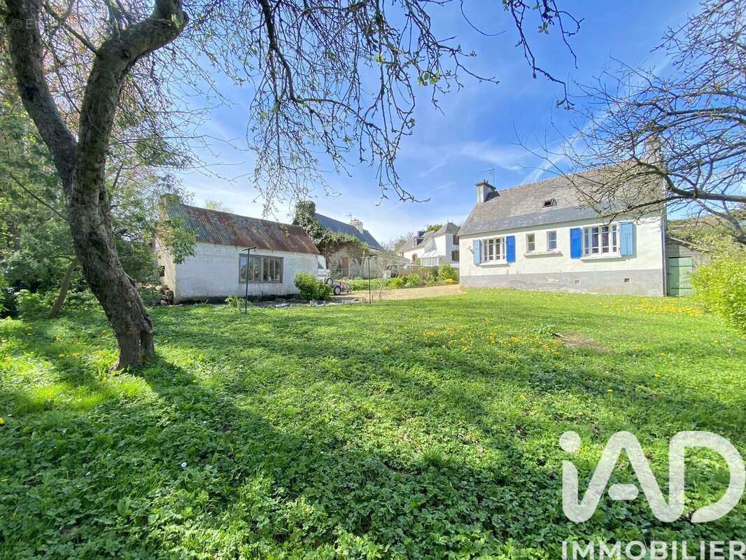 Maison 95 m² à Saint-Jean-Du-Doigt  - photo 2