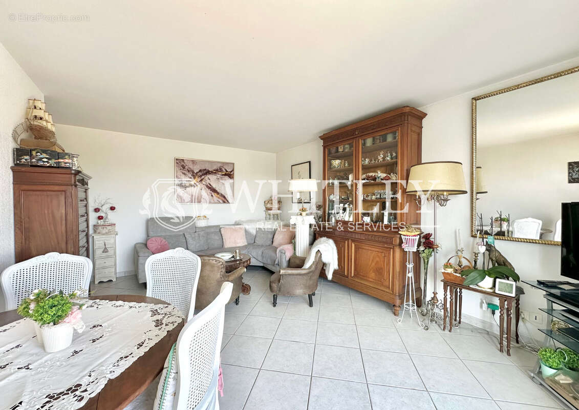 Appartement à FREJUS