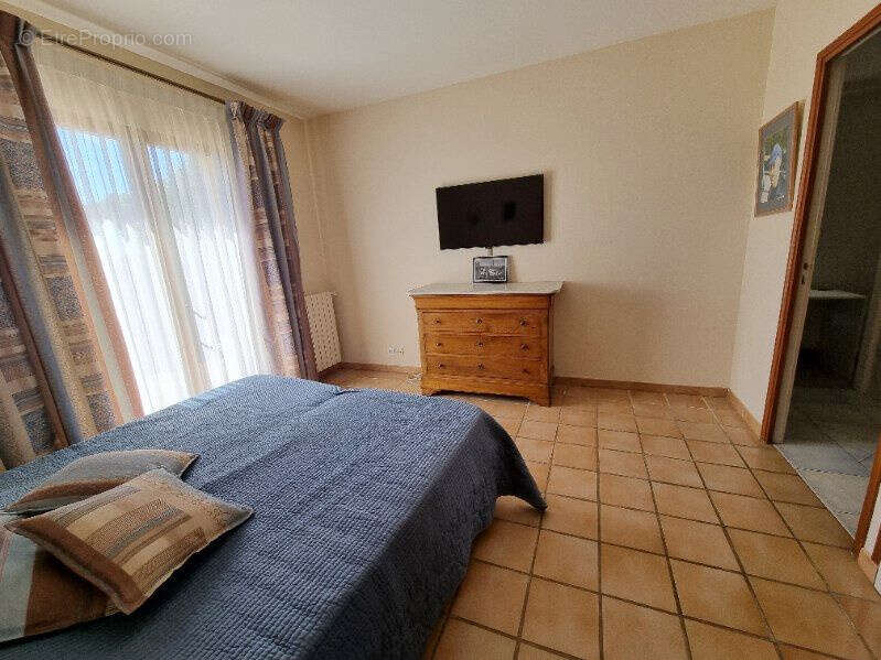 Maison à CARQUEIRANNE