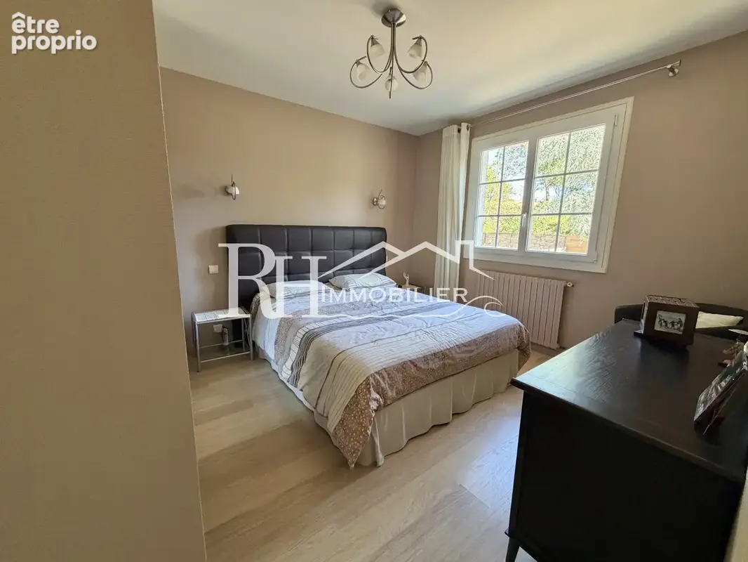 Maison 5 chambres, proche commerces - photo 11