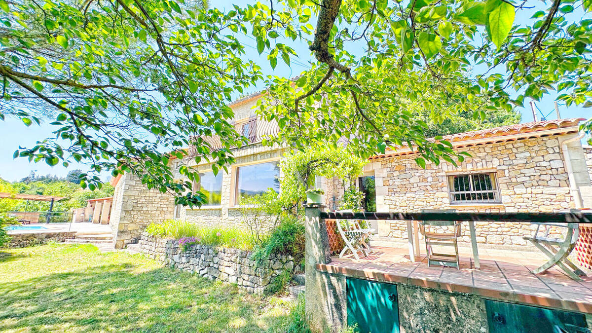 Maison à CERESTE