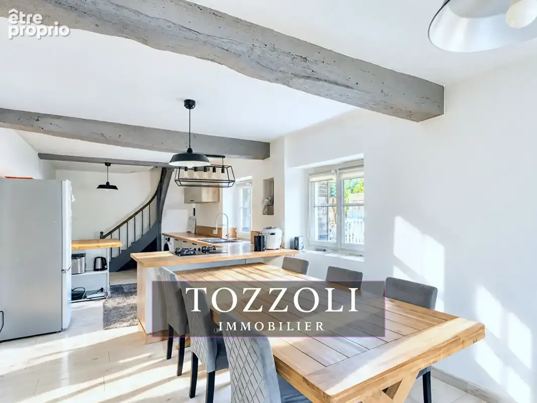 Maison Oytier Saint Oblas 6 pièce(s) 110.11 m2 - photo 4