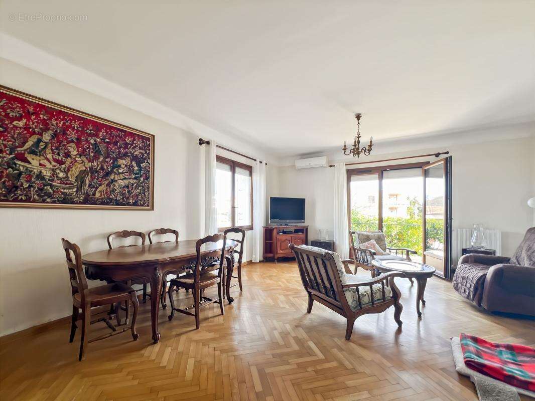 Maison à FREJUS