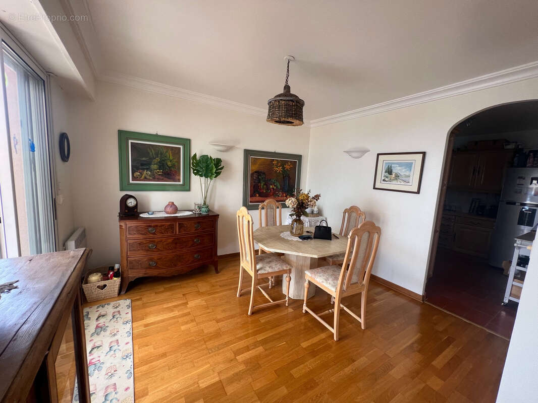Exclusivite- domaine privé avec piscine sur menton garavan- villa jumelee  t5/6 sur 3 niveaux, terrasses, jard - photo 11