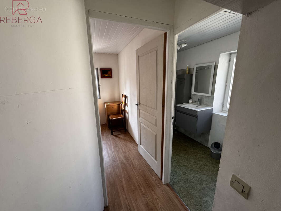 Maison 96 m² à Mazamet  - photo 8
