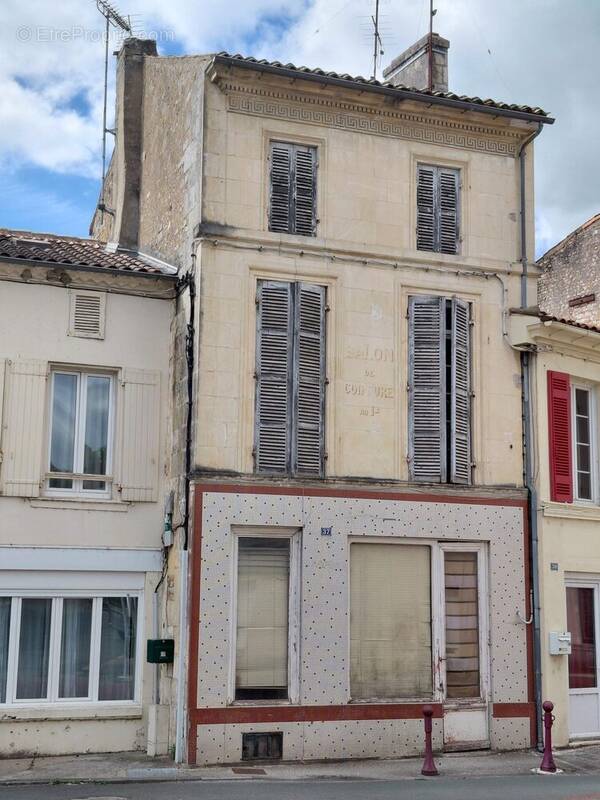 Maison à MIRAMBEAU
