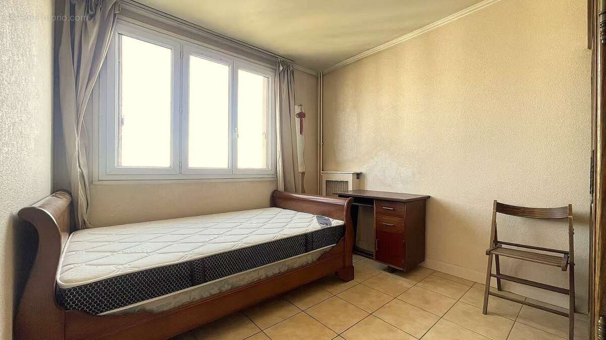 Appartement à vendre 4 pièces VITRY SUR SEINE (94) - photo 10