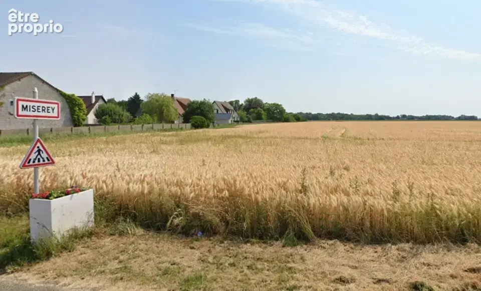 Terrain à MISEREY