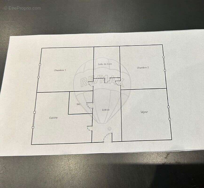 Appartement à PARIS-16E