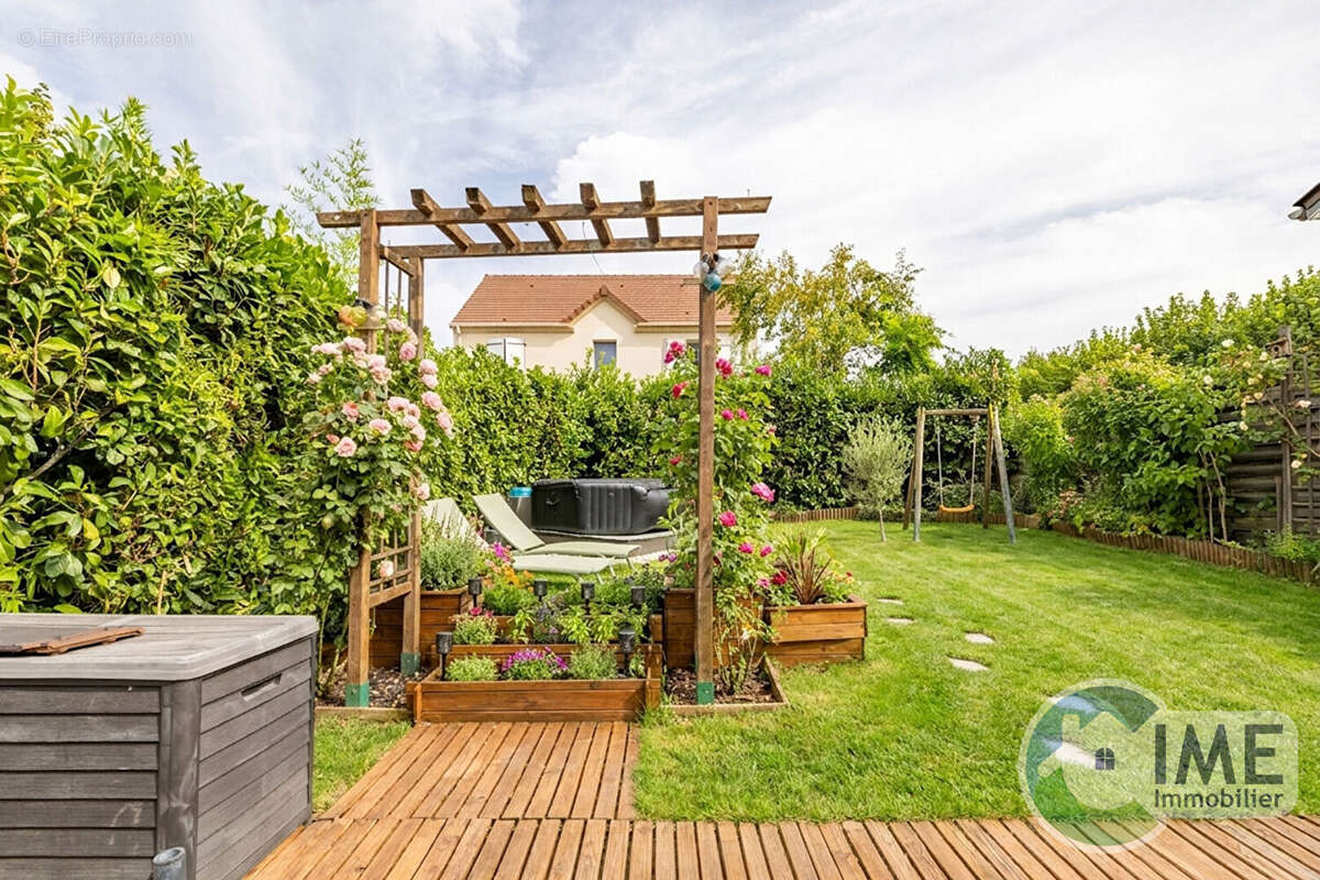 Maison Ballainvilliers 5 pièce(s) 121 m2 - photo 2