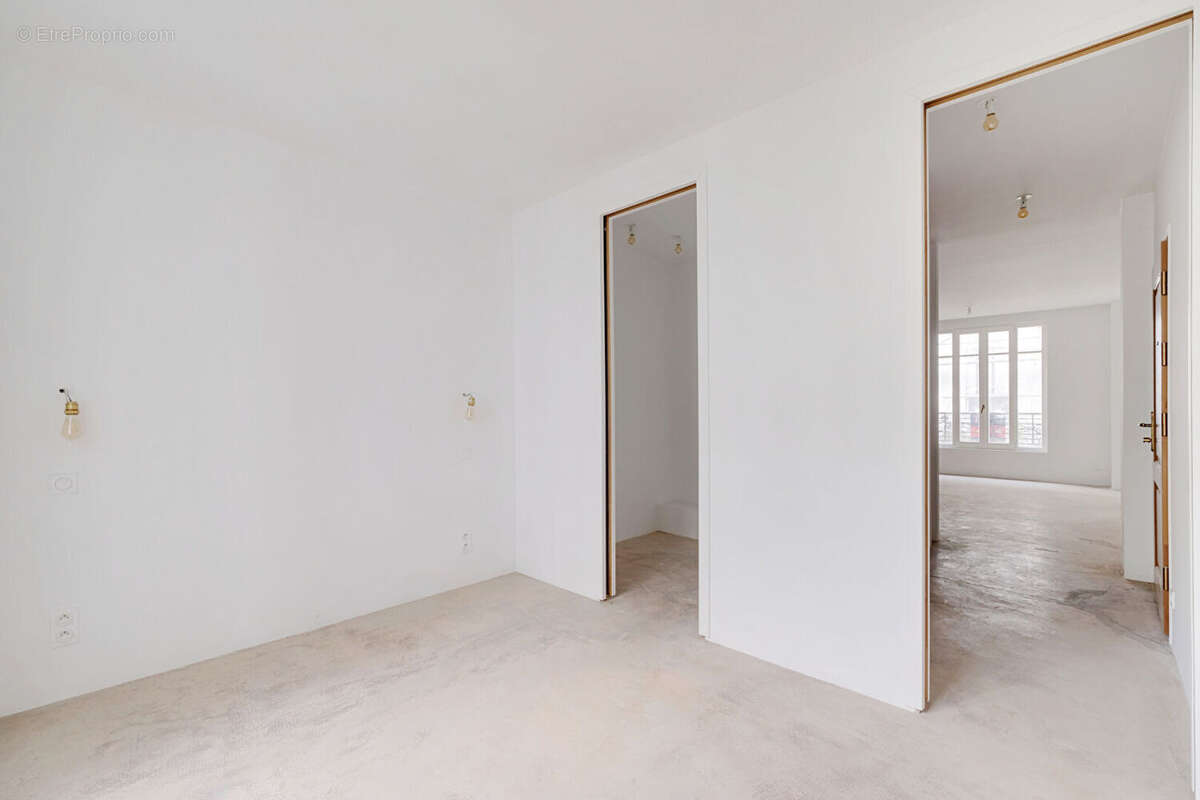 Appartement à PARIS-18E