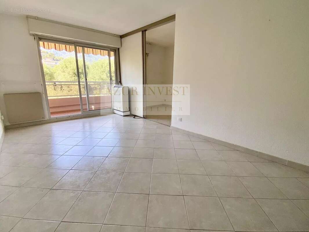 Appartement à ROQUEBRUNE-CAP-MARTIN