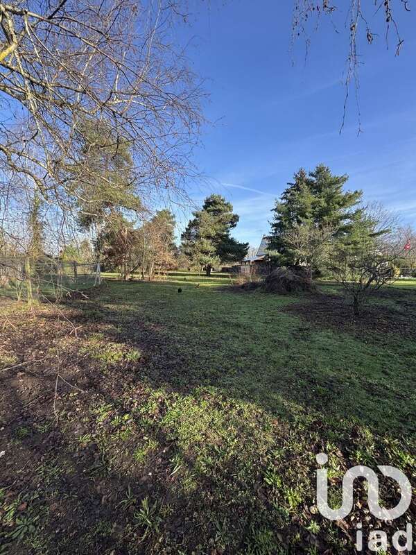 Photo 3 - Terrain à SAINT-DENIS-DE-L&#039;HOTEL