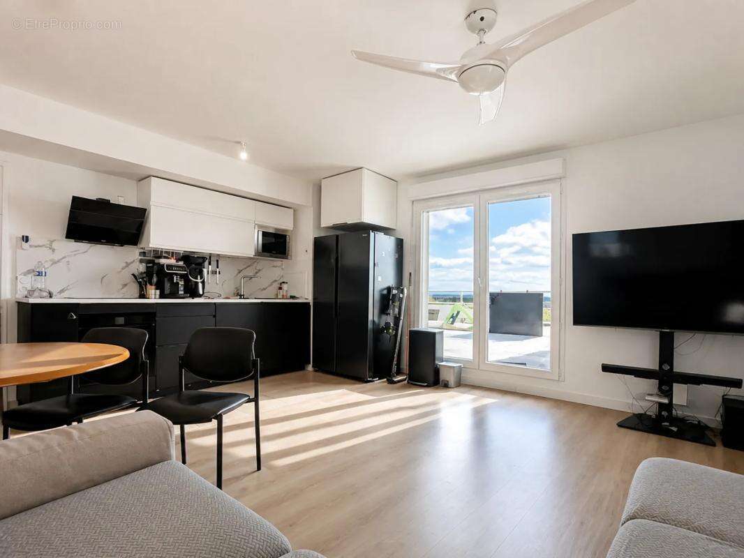 Appartement 4 pièces de 71 m² à Noisy-le-Grand - photo 3